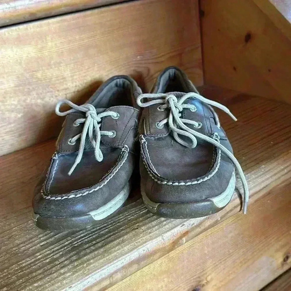 Women's Eastland Solstice slip on boat shoes in Bomber Brown Size 9M - Picture 2 of 6